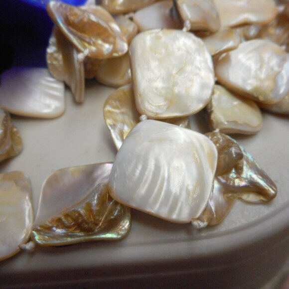 MOP Large Chips/ Beads ... NECKLACE - Picture 8 of 8